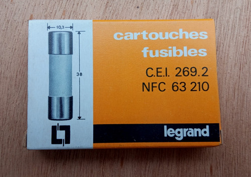 Boite fusibles 60a - boite,